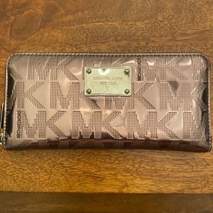 Michael Kors used wallet